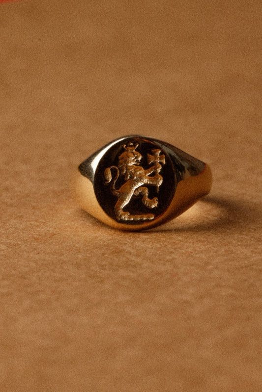 Large Oval Signet Gold