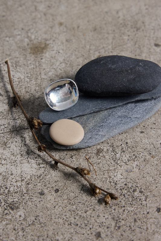 Round Crescent Pebble Ring