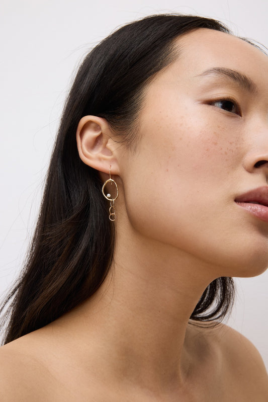 Fine Drift Drop Earring